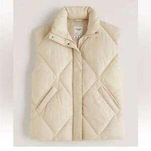 Abercrombie and Fitch Oversized Puffer Vest Beige Size S